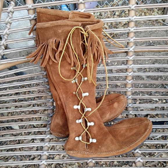 Updated Post: Rare Minnetonka Side-Lace, Knee-High, Leather Moccasin Boot. 7/7.5 - Picture 3 of 13